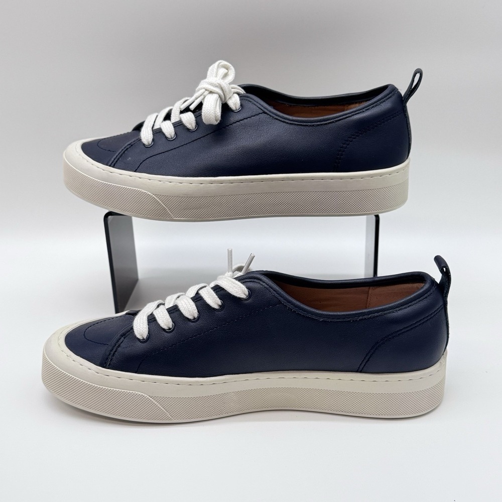 Size‎ 9.5W- Sperry Women's Low-Top Blue Lace Up Sneaker